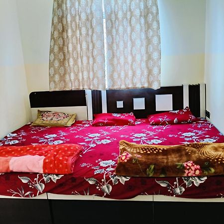 Jai Hanuman Guest House Palsana  Экстерьер фото